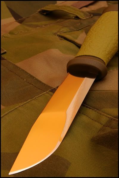 mora2000_03.jpg