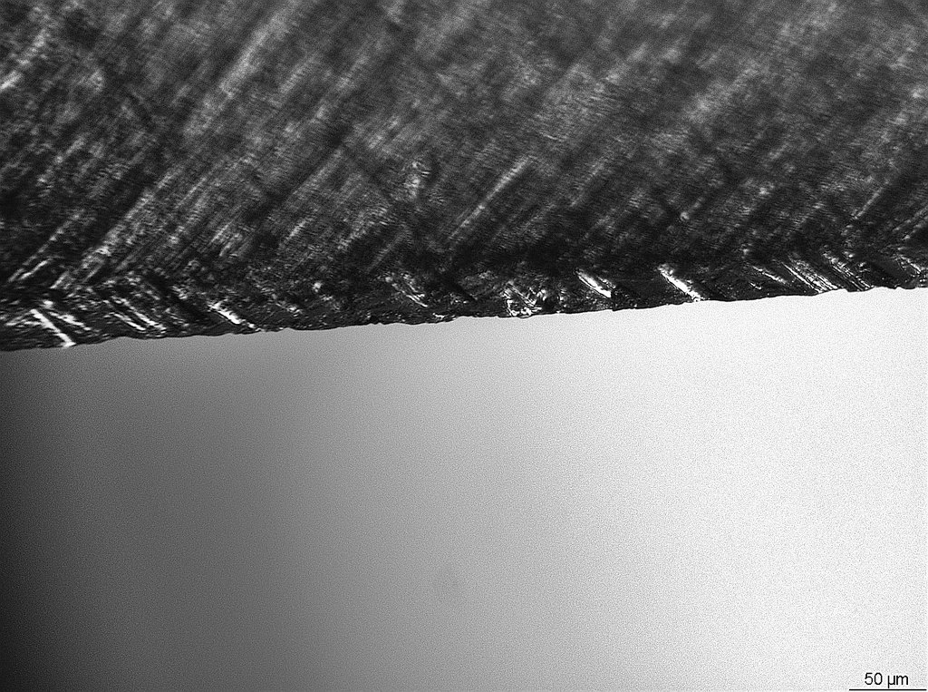 42216233uv.jpg