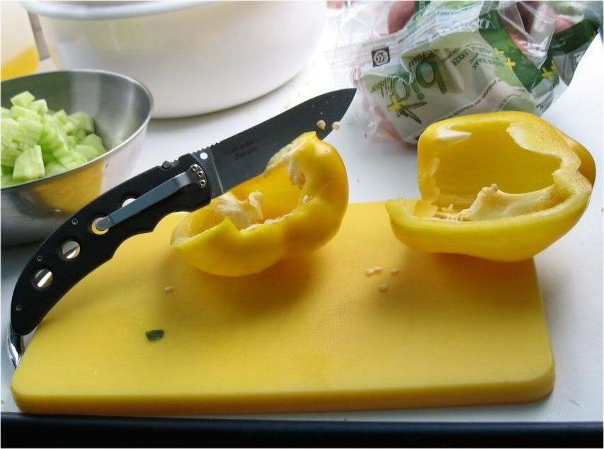 knife2k.jpg
