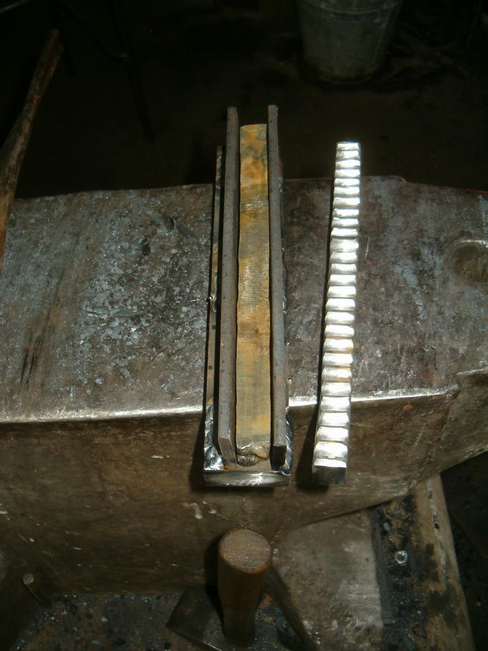 7287352otf.jpg