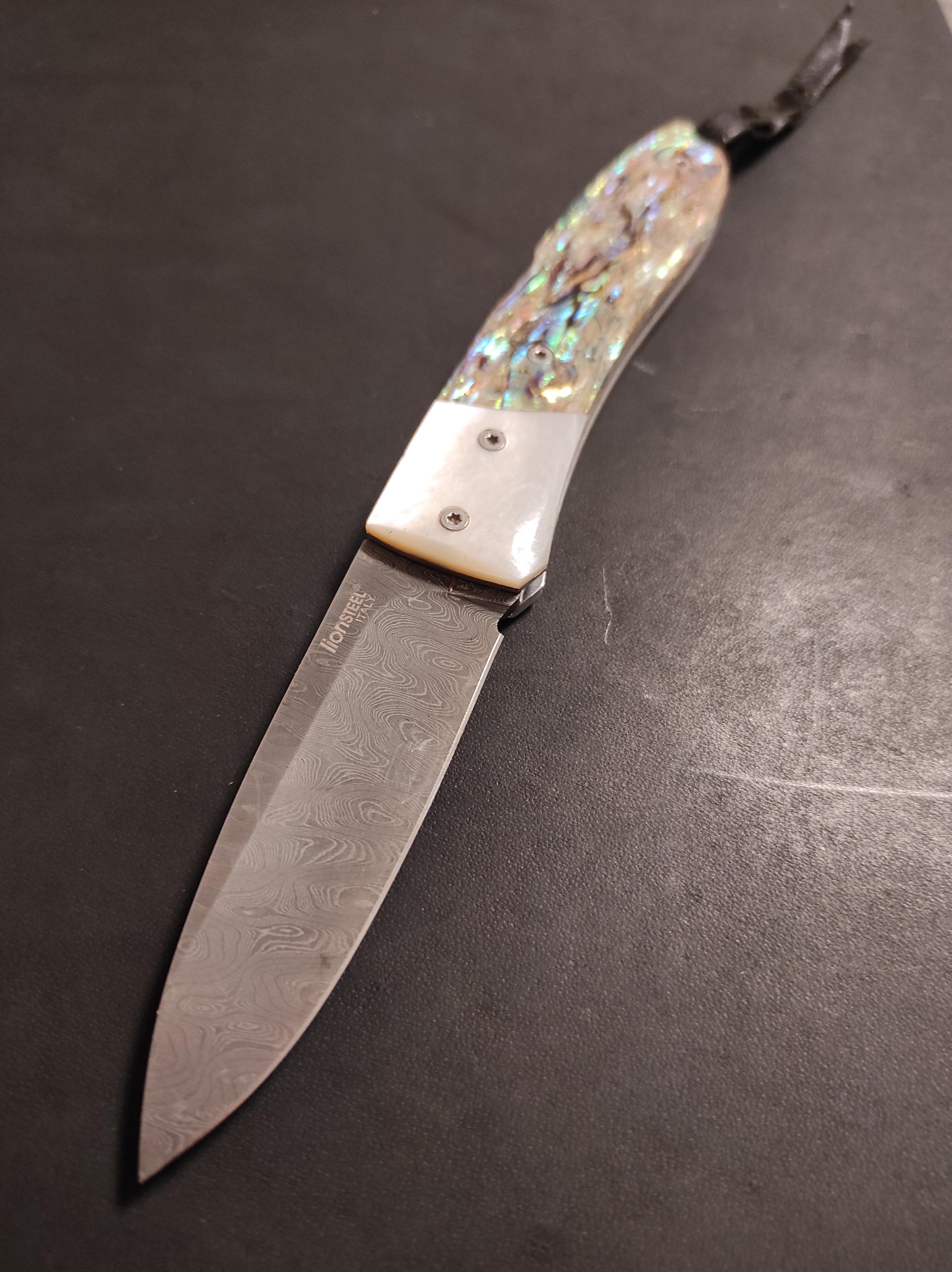 ek9J0TD.jpg