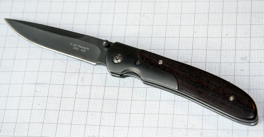 41948960ur.jpg