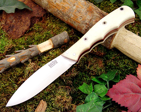 CS09_smooth_Bone_Red_Lin_M_Jenni_72dpi.jpg