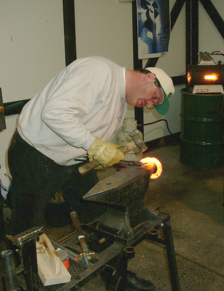 hufschm02.jpg