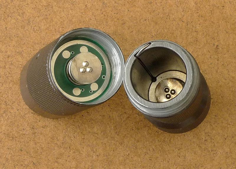 Ra-Clicky_Kopf-Batterierohr-Signaldraht.jpg