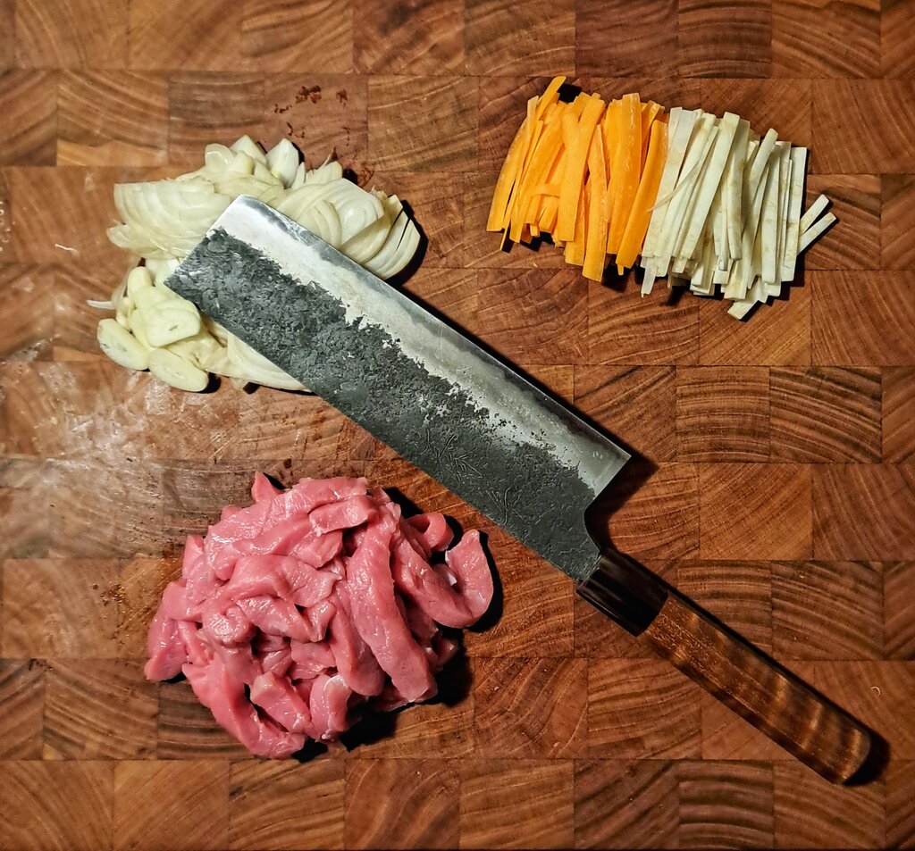 49185670aq.jpg