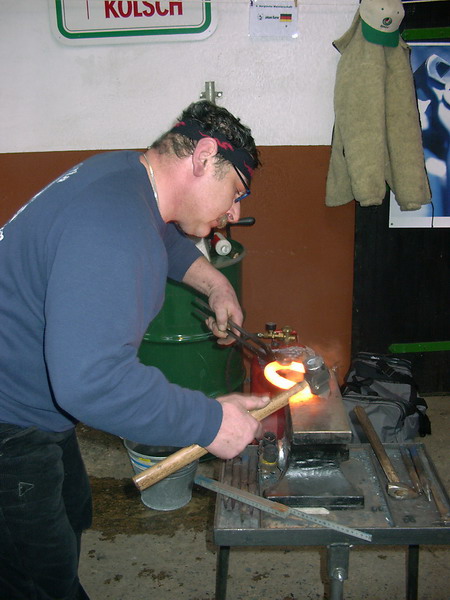 hufschm04.jpg